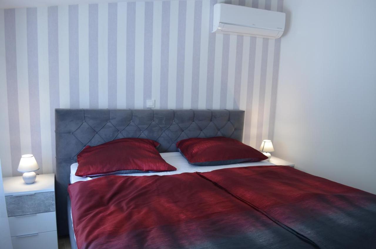 Apartments Korina Crikvenica Extérieur photo